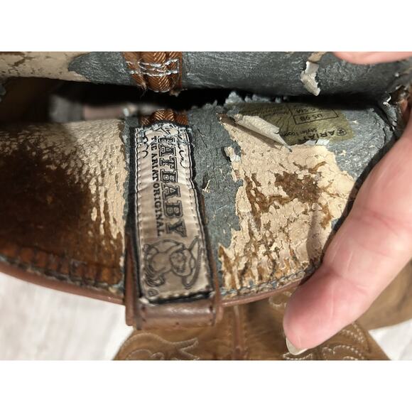 Women's Ariat Fatbaby Boot Sz 9B. Please See Inside Pictures. Interior Peeling. - Picture 11 of 12